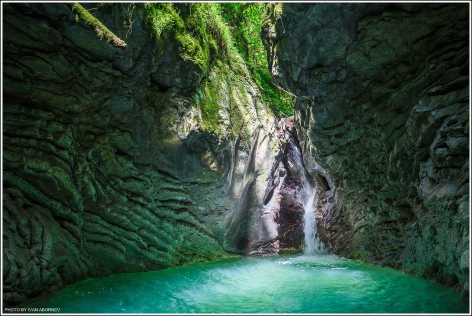 Водопад Ажек